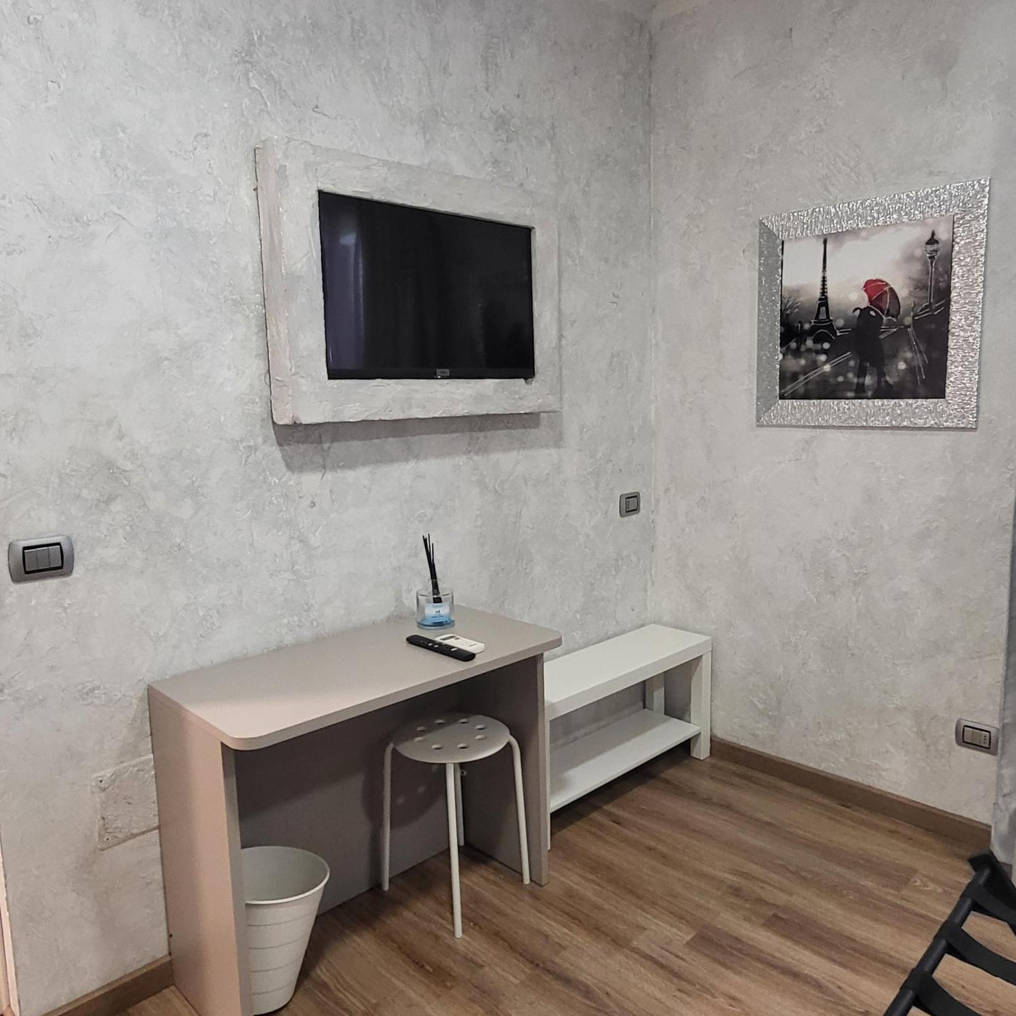 Illuvia 2 Affitta Camere 코르나레도 외부 사진