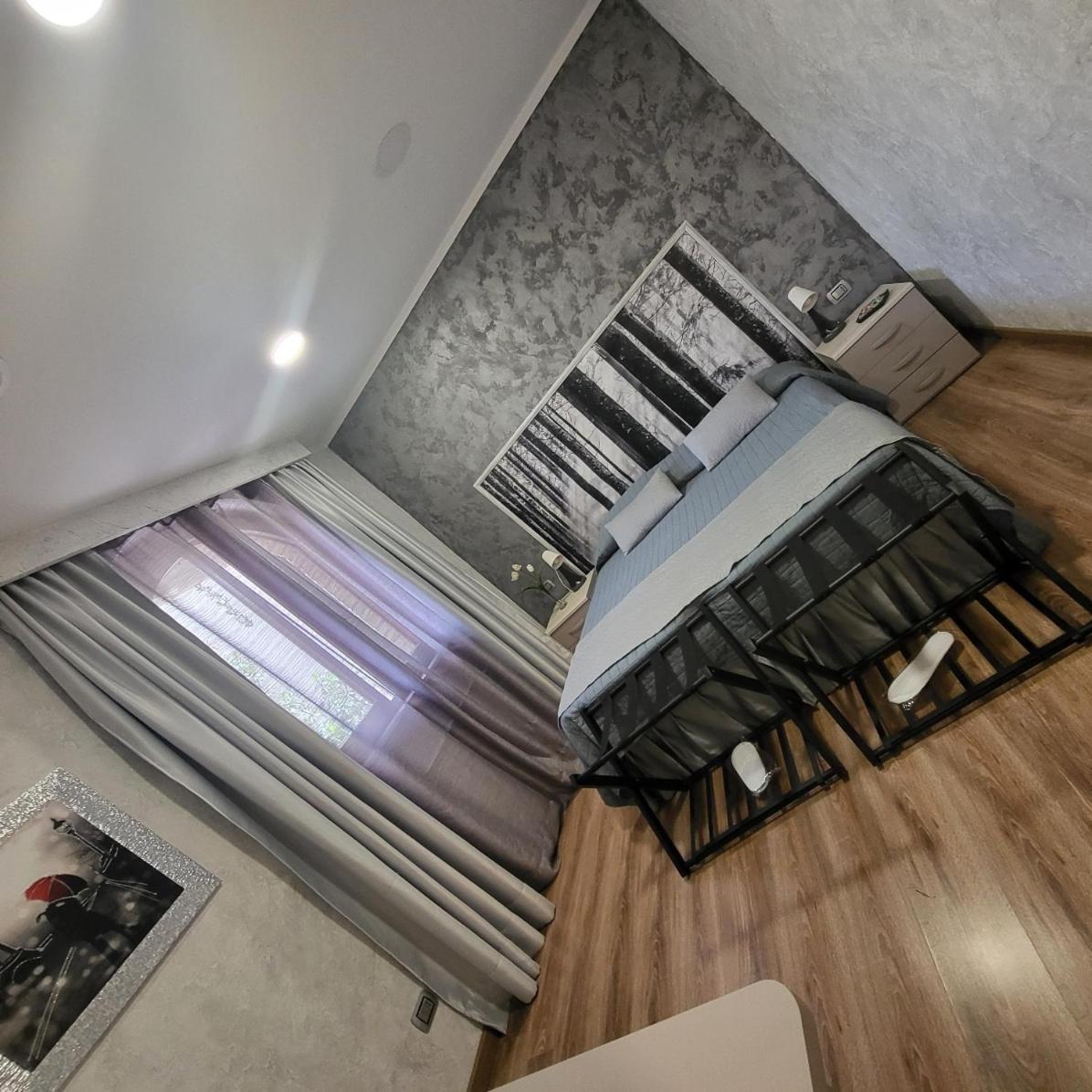 Illuvia 2 Affitta Camere 코르나레도 외부 사진
